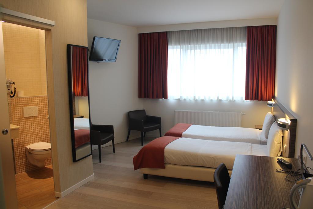Hotel Taormina Brussels Airport Zaventem Exterior foto